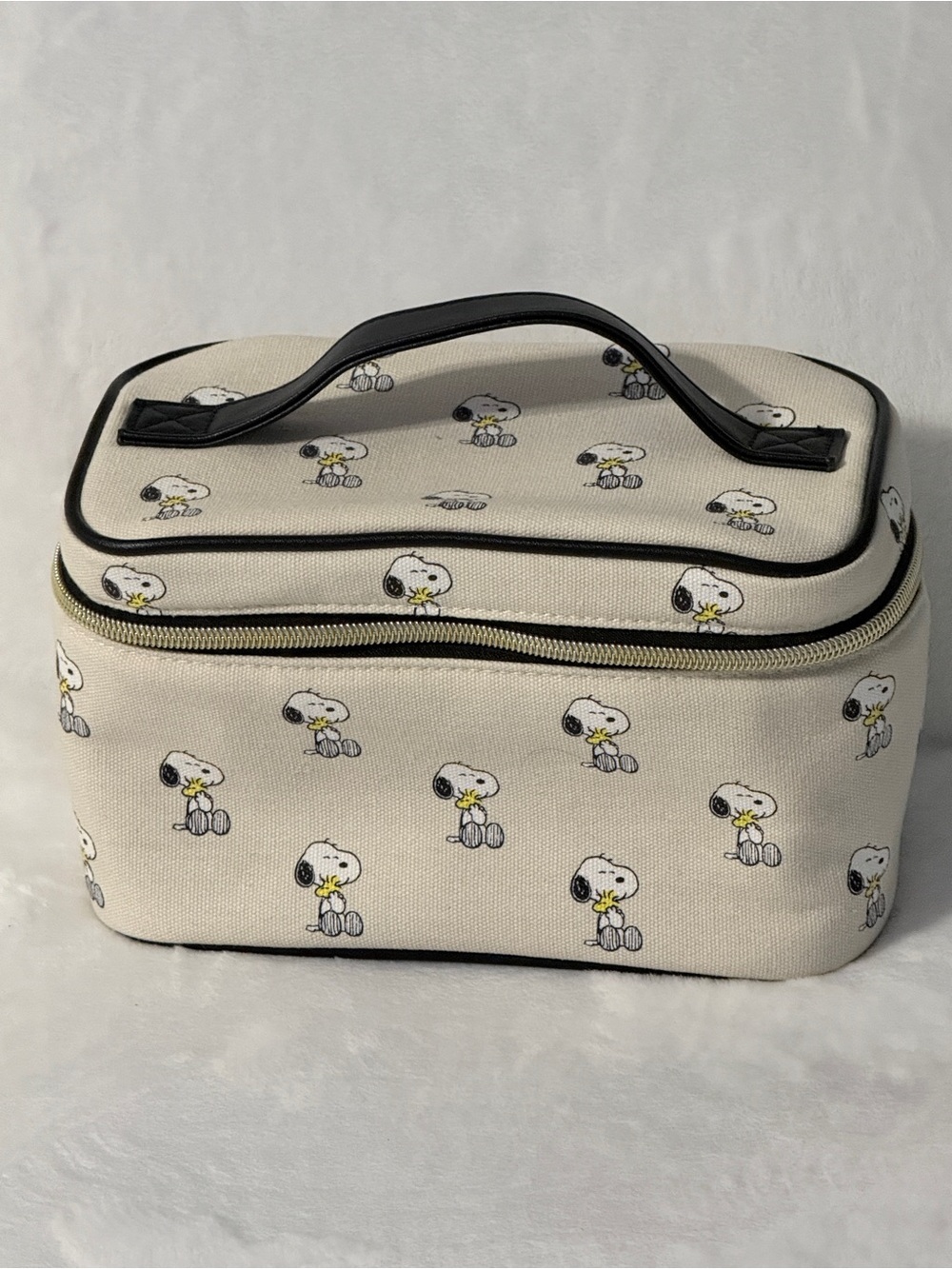 Snoopy Printed Cosmetic Case Makeup Bag in Cream and Black